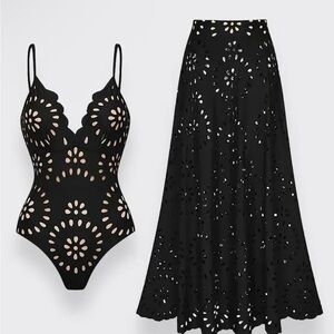 🌼NIP - NvR worn Black Cutout Swimsuit and Skirt Set🌼🌼